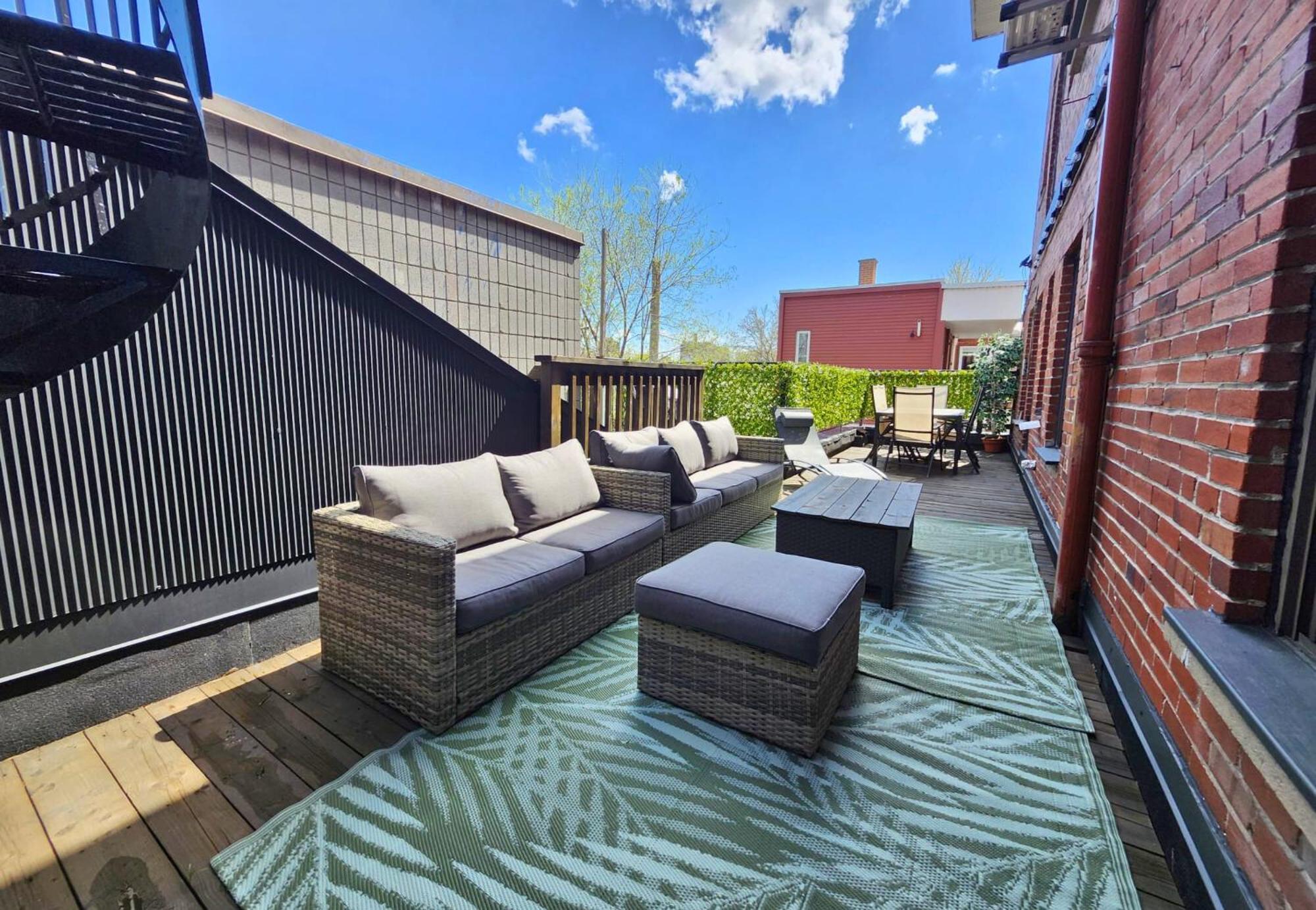 Liv Mtl Soho Aparthotel Montréal Buitenkant foto